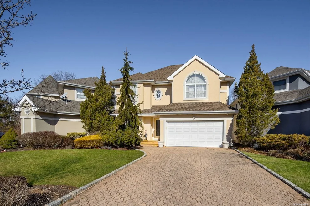 Unit for sale at 17 Sabrina Court, Huntington, NY 11746