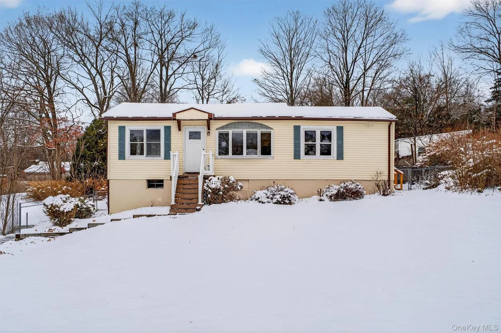 Unit for sale at 9 Ludwig Drive, Blooming Grove, NY 10950