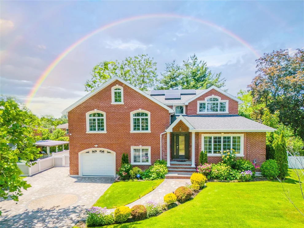 Unit for sale at 151 Birch Drive, North Hempstead, NY 11040