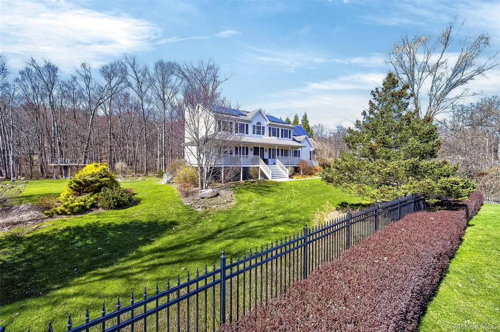 Unit for sale at 5 Gabriels Drive, Blooming Grove, NY 10918