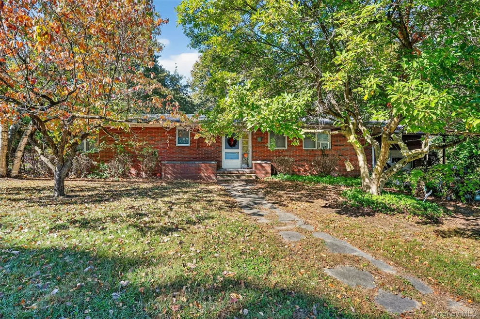 Unit for sale at 25 Russell Road, Newburgh (City), NY 12550