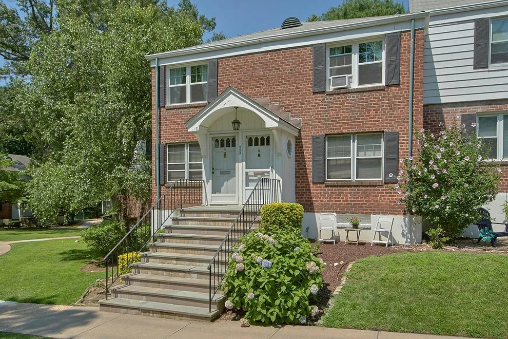 Unit for sale at 2 Peck Avenue, Rye City, NY 10580
