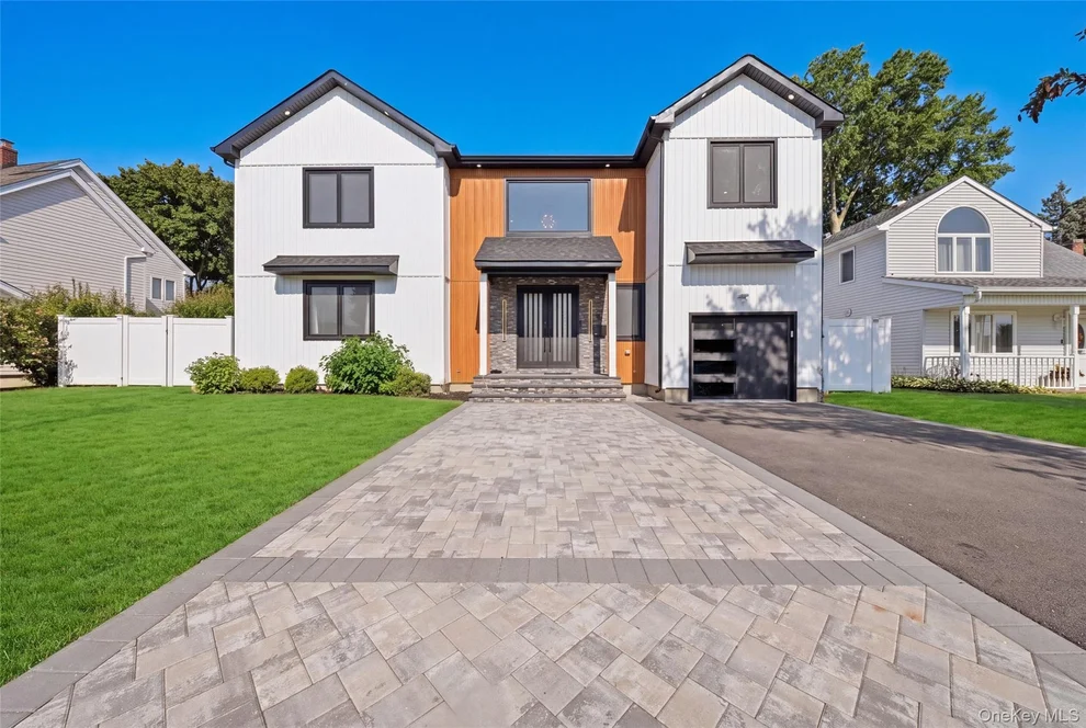 Unit for sale at 9 Vista Lane, Hempstead, NY 11756