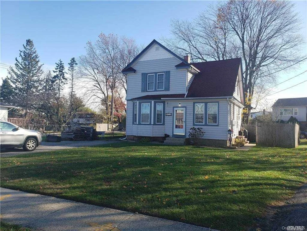 Unit for sale at 2776 Maple Avenue, Hempstead, NY 11710