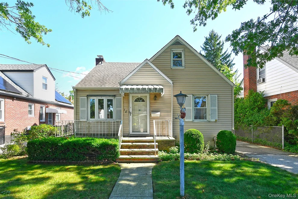 Unit for sale at 12 Hull Avenue, North Hempstead, NY 11040