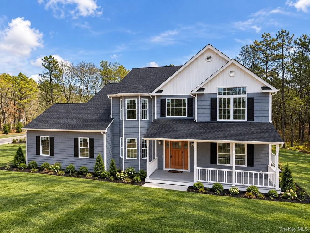 Unit for sale at 2 Mini Court, Brookhaven, NY 11949