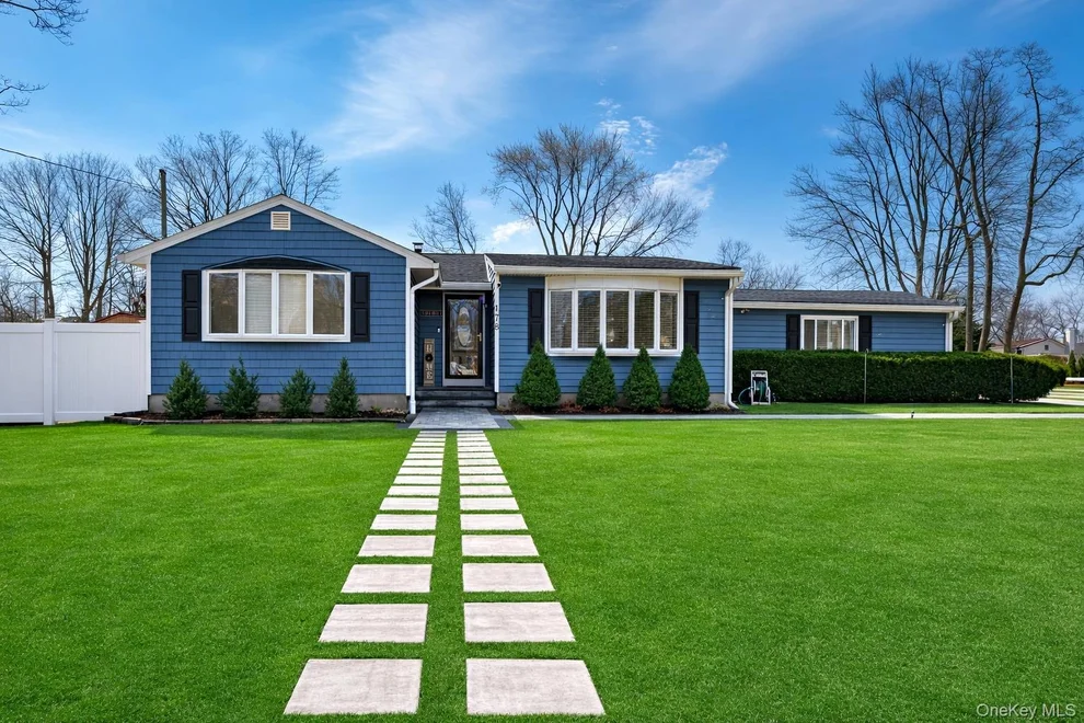 Unit for sale at 178 Spur Drive S, Islip, NY 11706