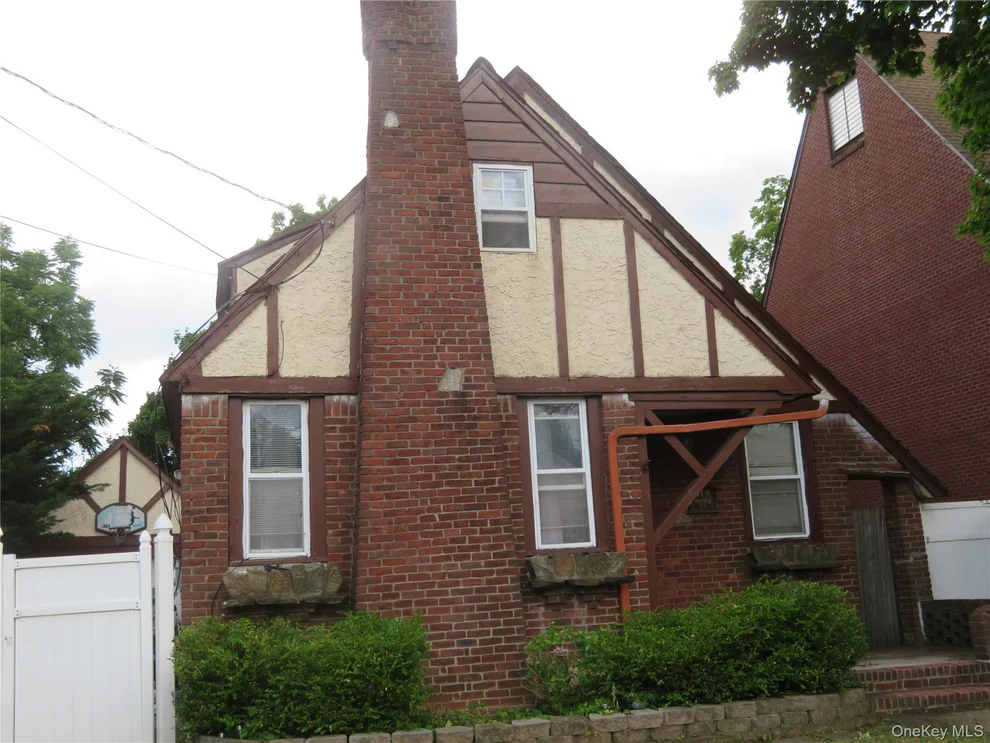 Unit for sale at 740 Wesley Street, Hempstead, NY 11510