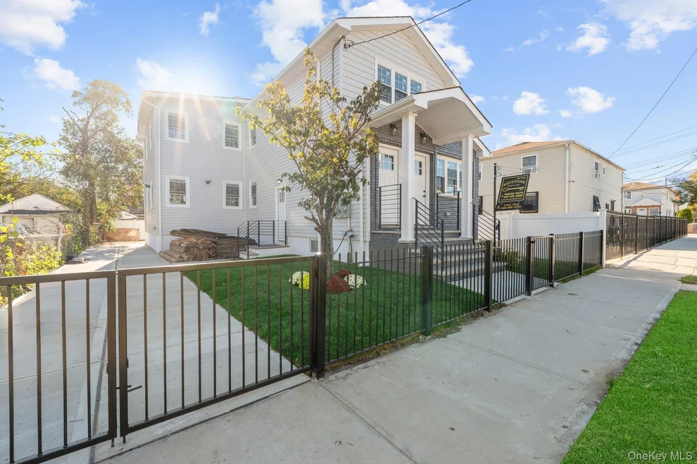 Unit for sale at 11512 159th Street, New York, NY 11434