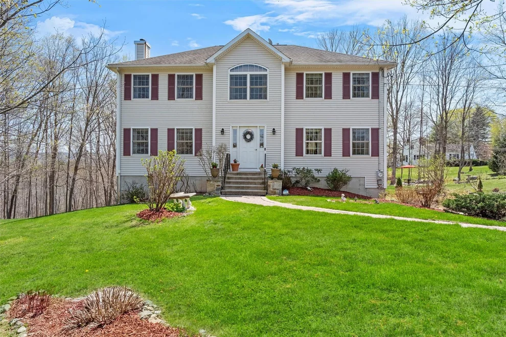 Unit for sale at 462 Cornwall Hill Road, Patterson, NY 12563