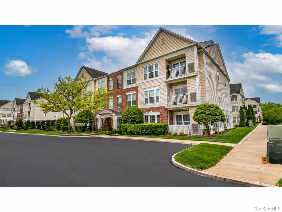 Unit for sale at 2232 Finch Lane, Islip, NY 11722