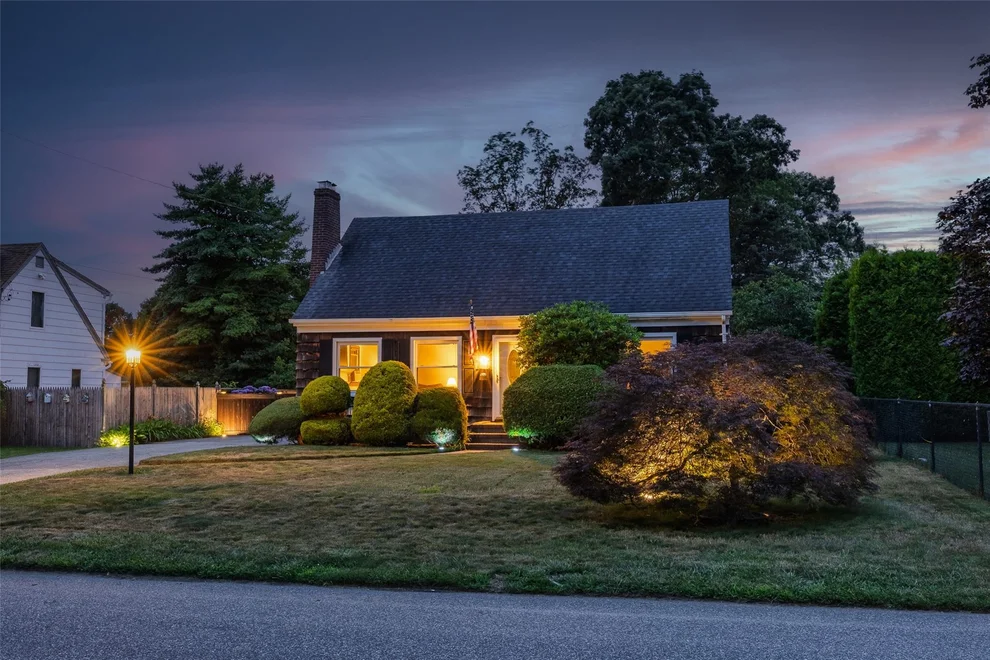 Unit for sale at 124 Rollstone Avenue, Islip, NY 11796