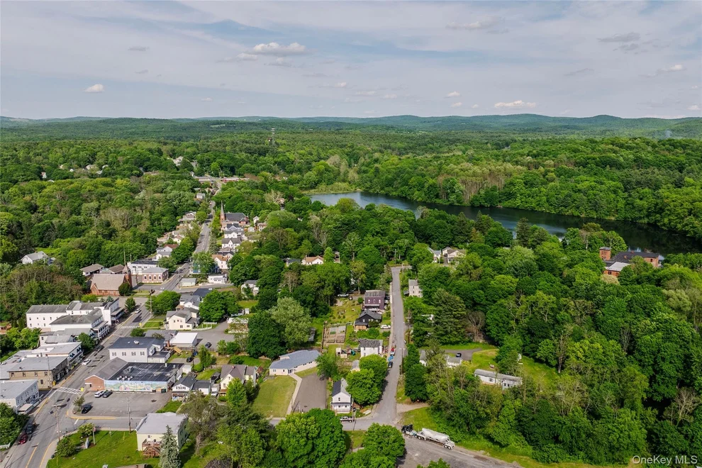 Unit for sale at 7 Canal Street, Claverack, NY 12565