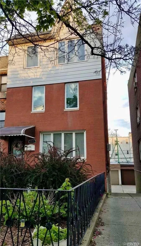 Unit for sale at 32-33 46th Street, New York, NY 11103
