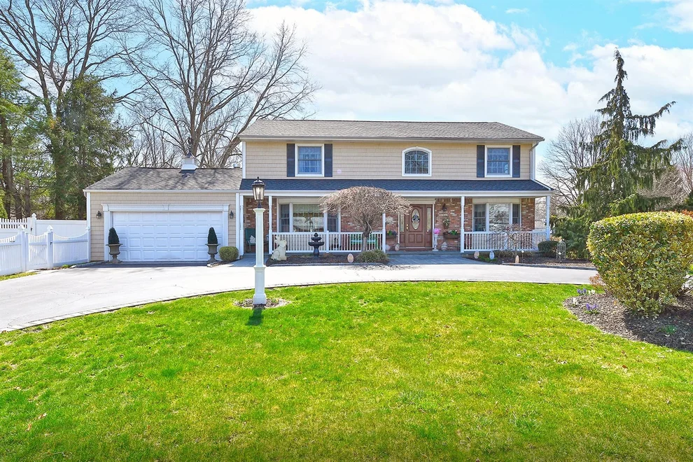 Unit for sale at 42 Campbell Drive, Huntington, NY 11746