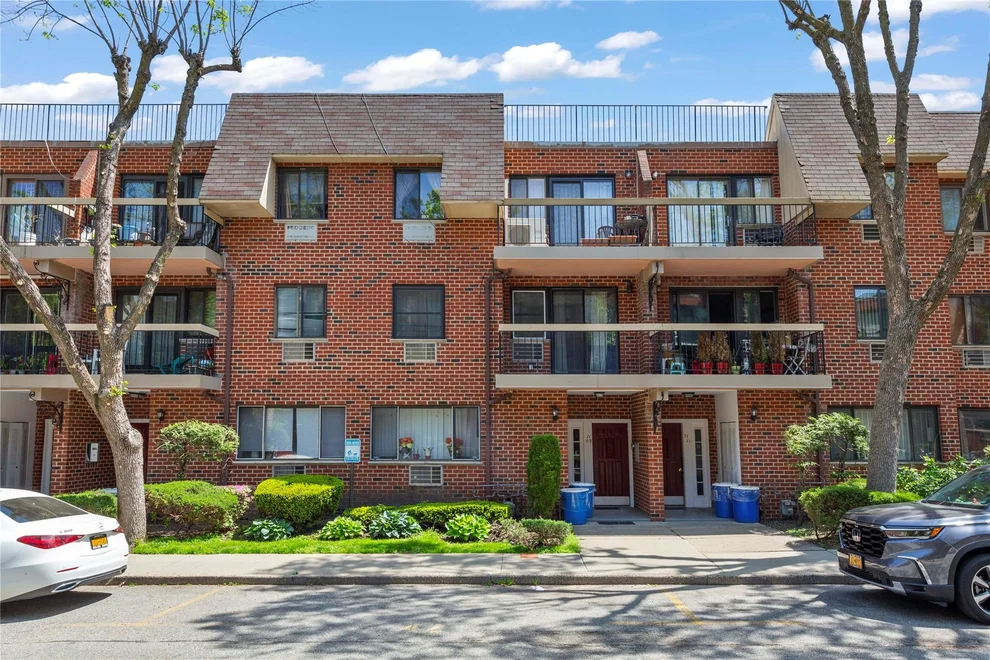 Unit for sale at 71-09 Sutton Place, New York, NY 11365