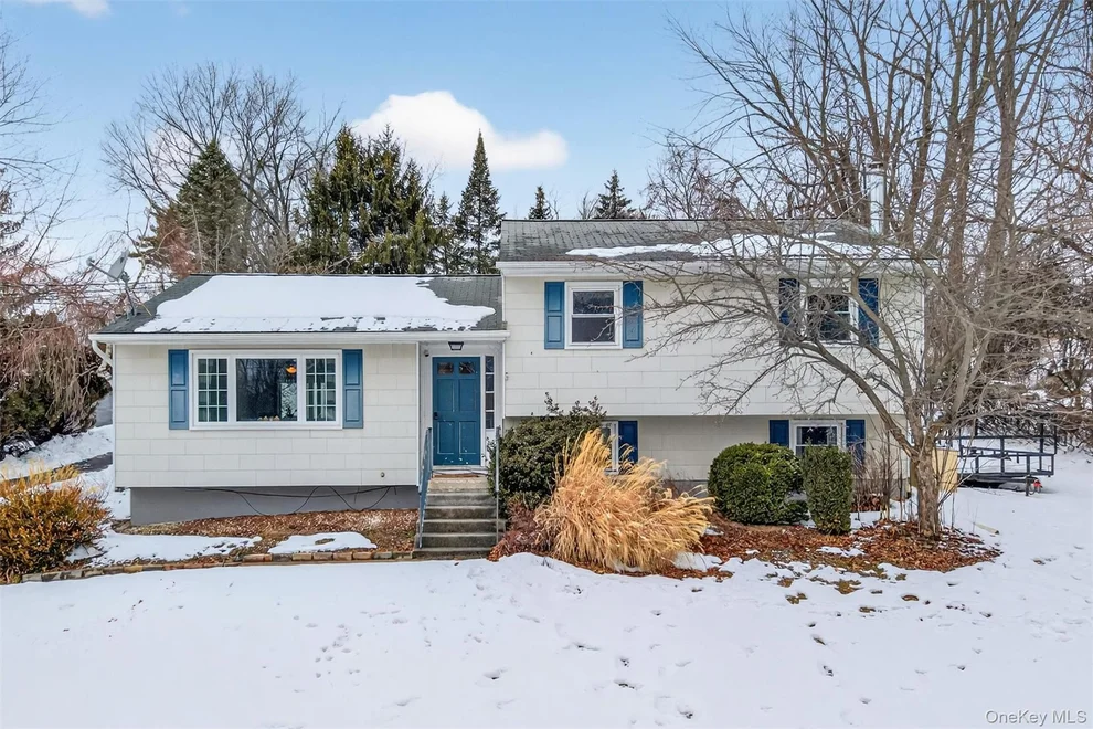 Unit for sale at 85 Farries Avenue, Warwick (Town), NY 10921
