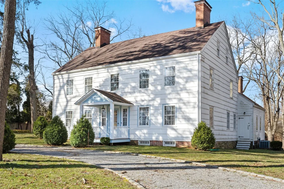 Unit for sale at 208 N Country Road, Brookhaven, NY 11764