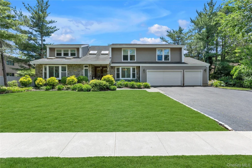 Unit for sale at 46 Franklin Street, Huntington, NY 11768
