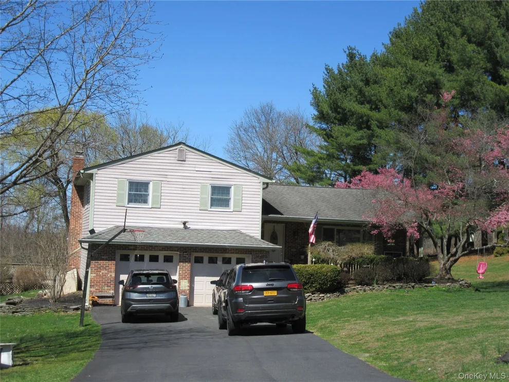 Unit for sale at 29 Beattie Road, Hamptonburgh, NY 10992