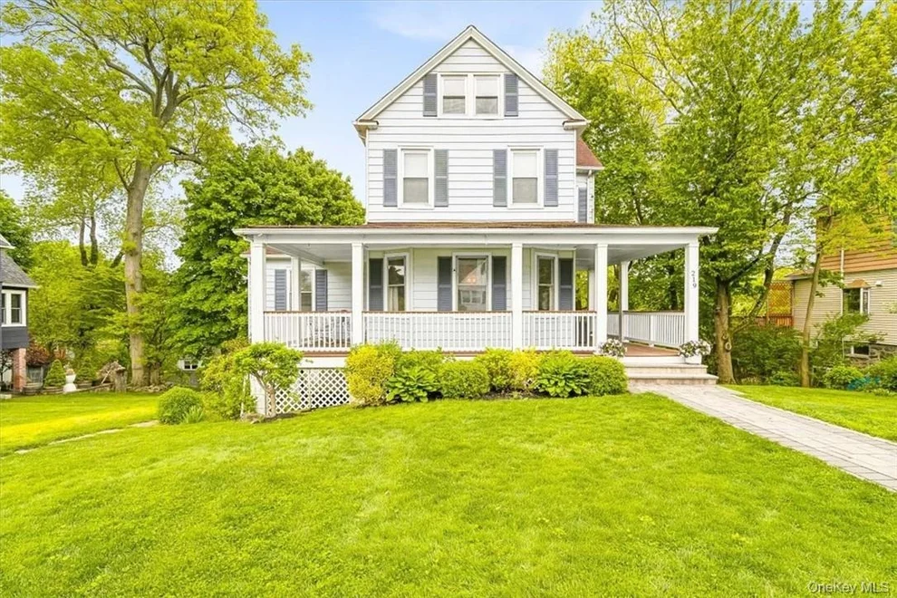 Unit for sale at 219 Grant Terrace, Mamaroneck, NY 10543