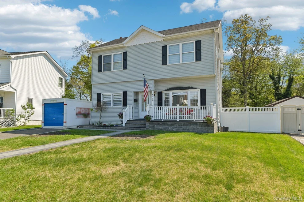 Unit for sale at 958 Alan Drive, Hempstead, NY 11793