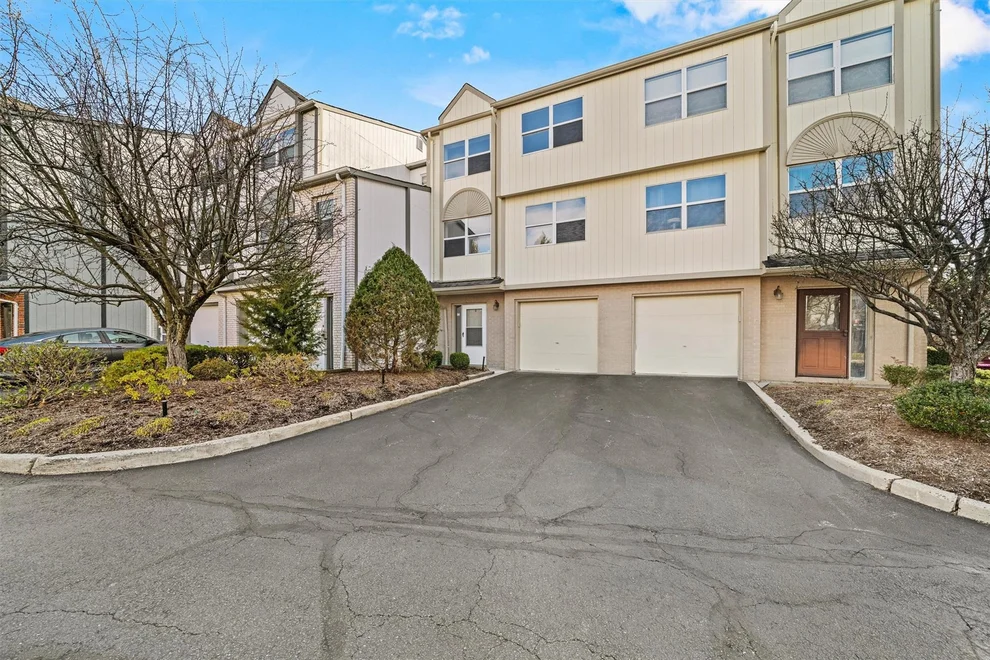 Unit for sale at 13 Wyndham Court, Clarkstown, NY 10954