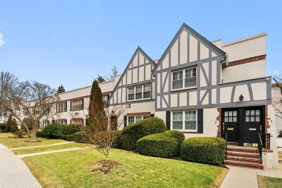 Unit for sale at 7 Lake Avenue, Eastchester, NY 10708