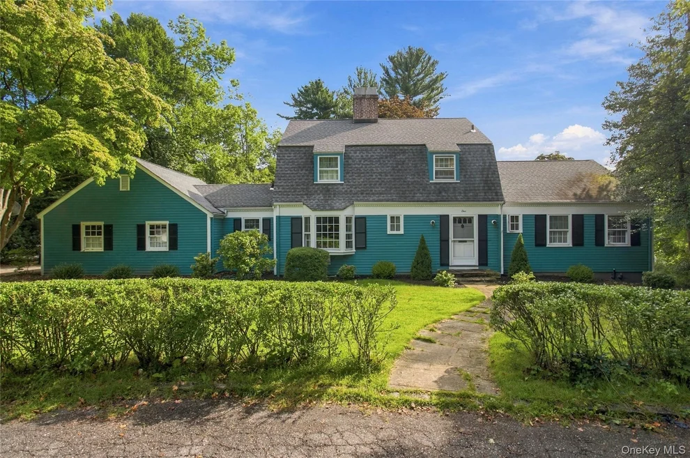 Unit for sale at 1 Grandview Circle, Mount Pleasant, NY 10570
