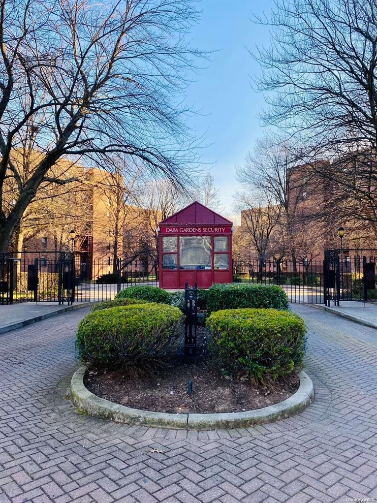 Unit for sale at 150-20 71st Ave, New York, NY 11367