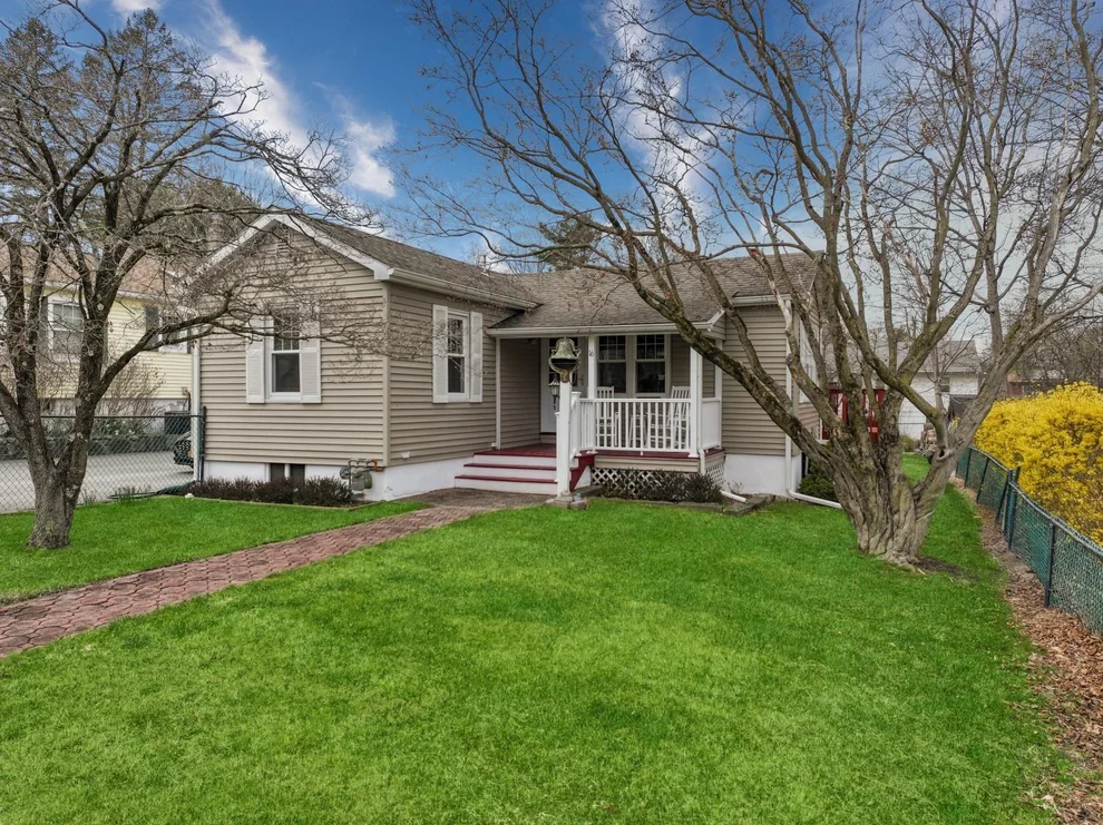 Unit for sale at 16 Lafayette Street, Cornwall, NY 12520