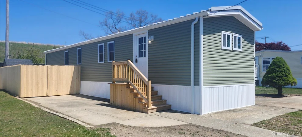 Unit for sale at 86 Lincoln Avenue, Islip, NY 11741
