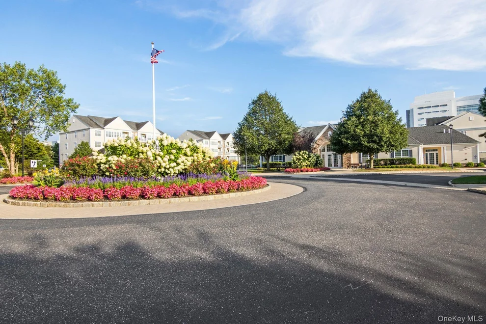 Unit for sale at 725 Kirkland Court, Islip, NY 11722