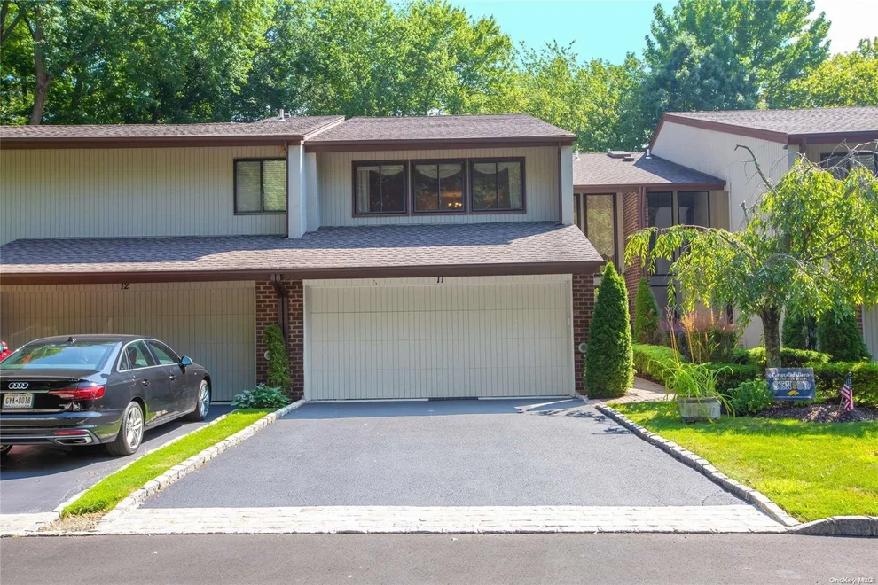 Unit for sale at 11 Pond View, Oyster Bay, NY 11753