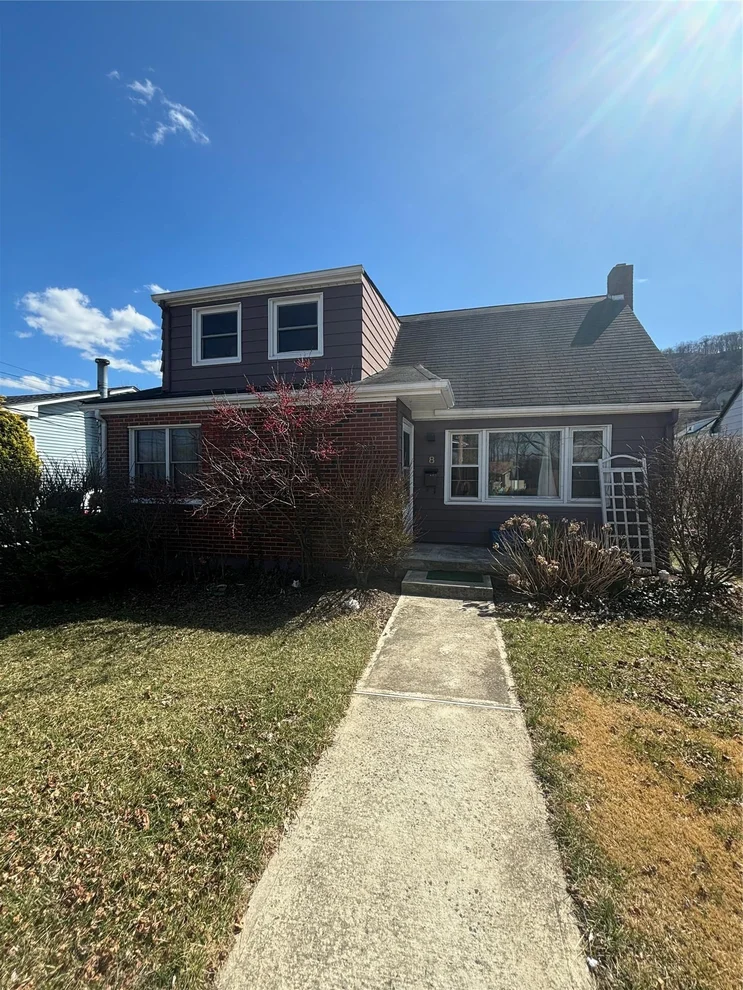 Unit for sale at 8 Harding Avenue, Haverstraw, NY 10927
