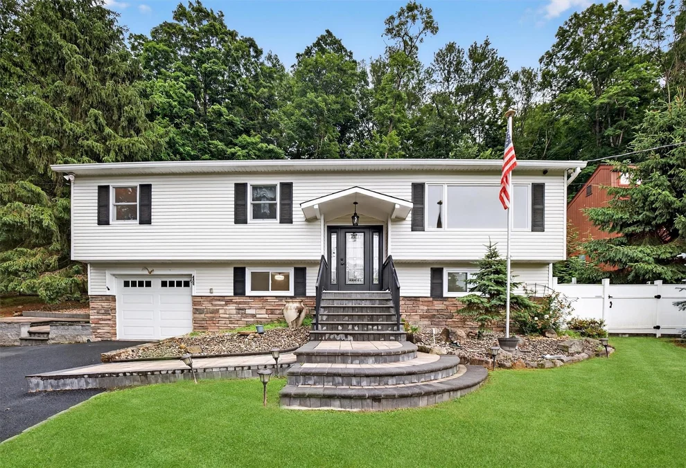 Unit for sale at 12 Valley Lane, Philipstown, NY 10524