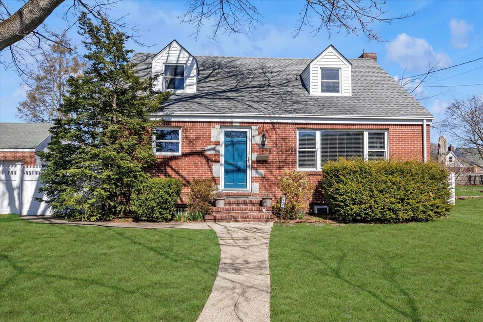 Unit for sale at 1046 Stewart Avenue, Oyster Bay, NY 11714