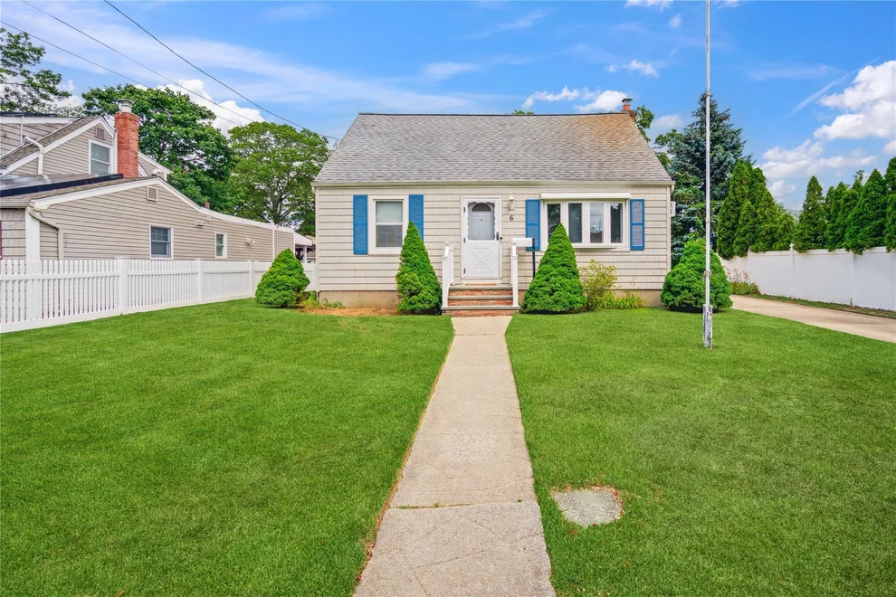 Unit for sale at 6 Vermont Street, Babylon, NY 11757