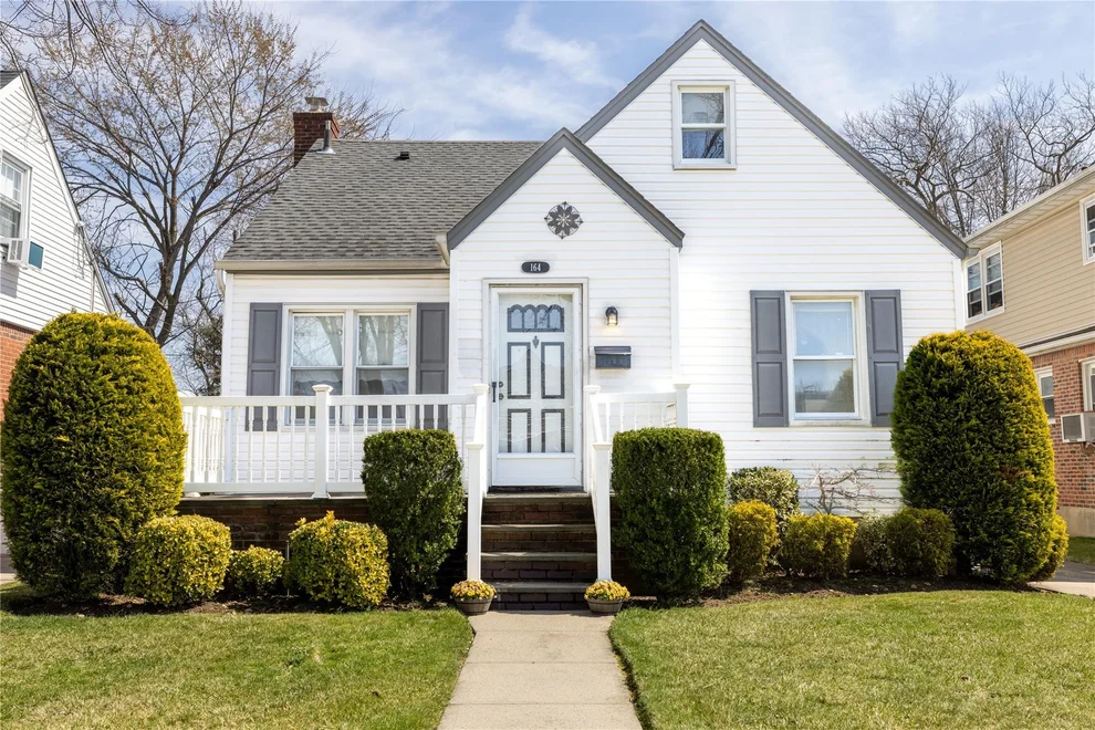 Unit for sale at 164 Sylvia Lane, North Hempstead, NY 11040