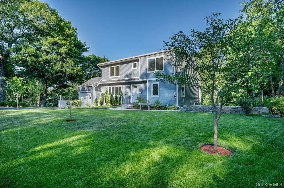 Unit for sale at 22 Oxford Road, Greenburgh, NY 10706