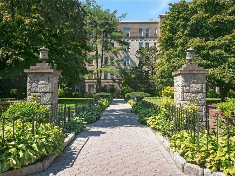 Unit for sale at 472 Gramatan Avenue, Mount Vernon, NY 10552