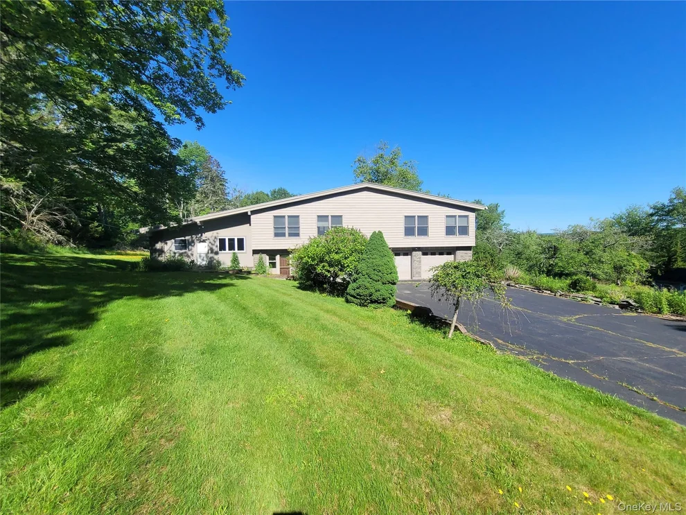 Unit for sale at 119 Hurleyville Main Street, Fallsburg, NY 12747