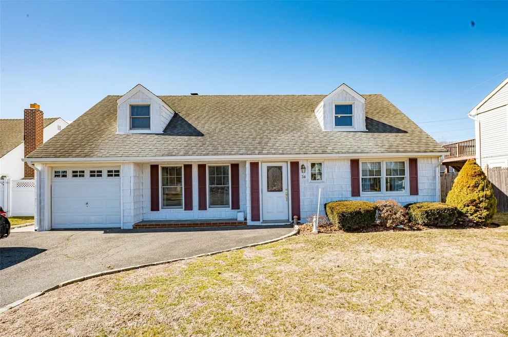 Unit for sale at 34 Mead Avenue, Oyster Bay, NY 11801