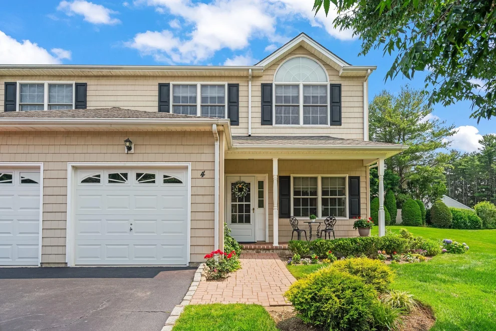 Unit for sale at 4 Chimay Court, Huntington, NY 11746
