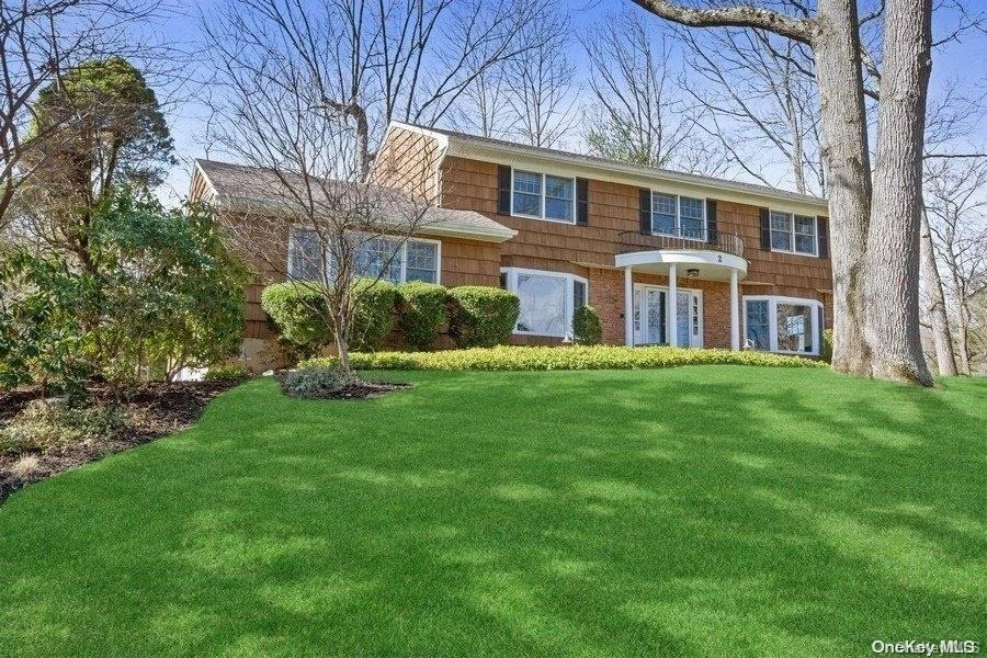 Unit for sale at 2 Cyril Drive, Huntington, NY 11743