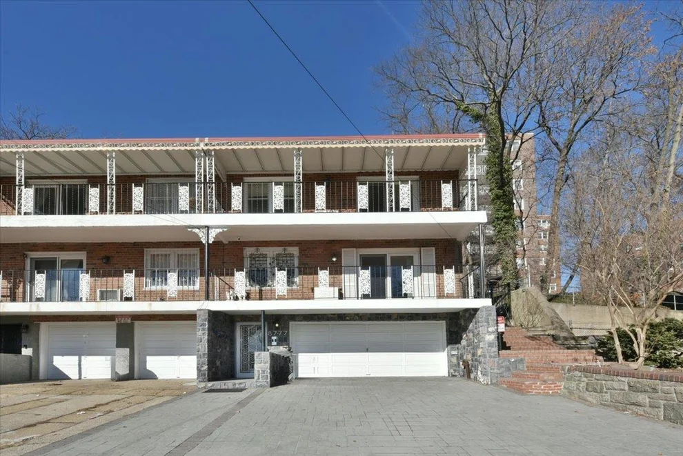 Unit for sale at 87-77 Kingston Place, New York, NY 11432