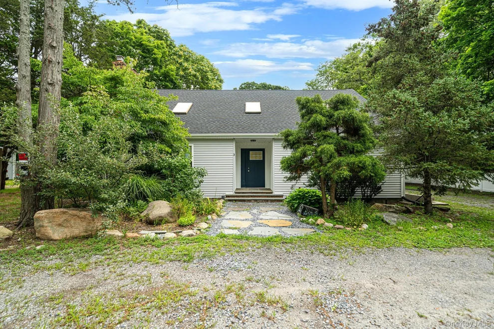Unit for sale at 3 Cozine Road S, Brookhaven, NY 11934