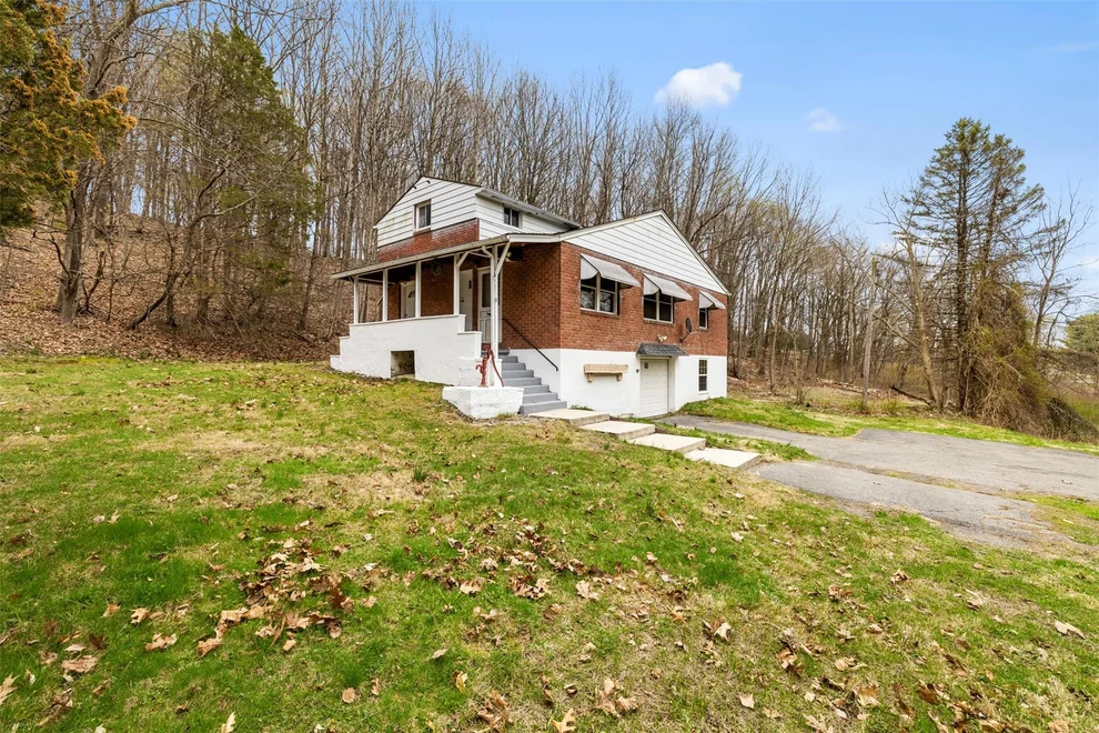 Unit for sale at 176 Western Avenue, Marlboro, NY 12542