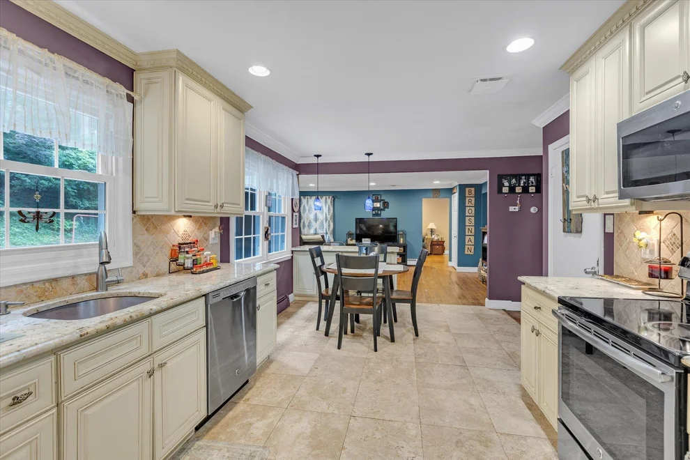 Unit for sale at 31A Nevinwood Place, Huntington, NY 11746