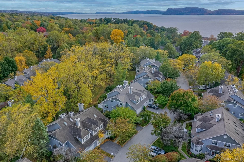 Unit for sale at 9 High Ridge Road, Ossining, NY 10562